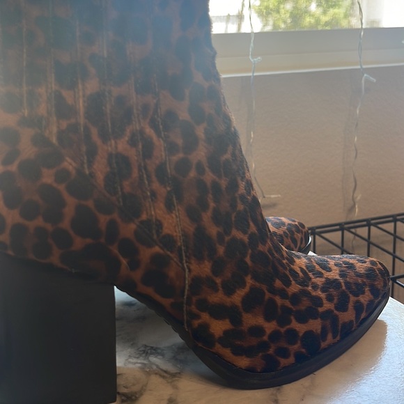 Gently used Marc Fisher boots. Size 10. Leopard. - Picture 6 of 6